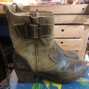 OluKai Ka’Iulani womens boots